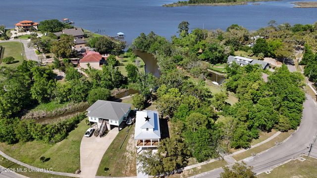 1310 Kensington Drive, Biloxi, MS 39530