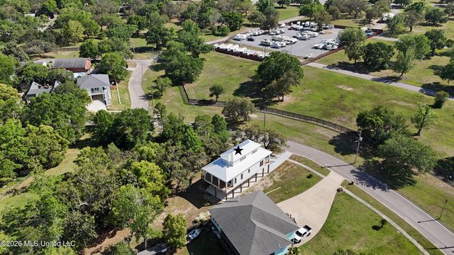 1310 Kensington Drive, Biloxi, MS 39530