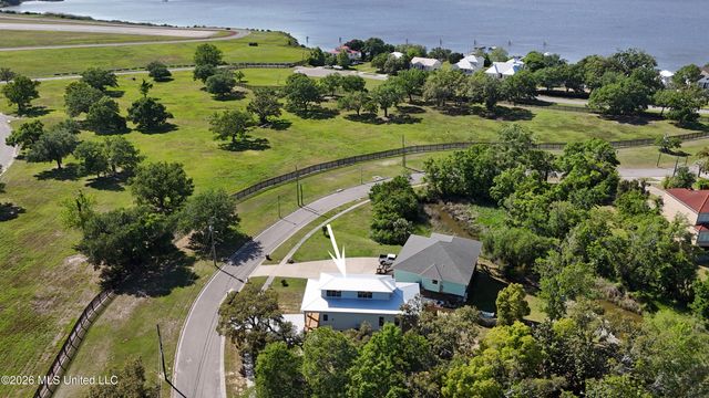 1310 Kensington Drive, Biloxi, MS 39530