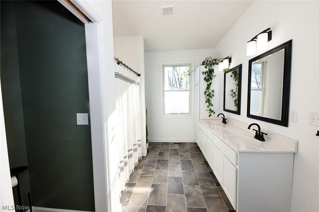 258 Friendly Acres Road, Wellsburg, WV 26070