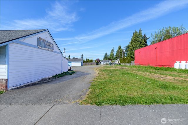 201 E Liberty Street, Port Angeles, WA 98362