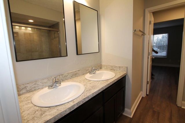 6550 Reflections Drive, C, Dublin, OH 43017