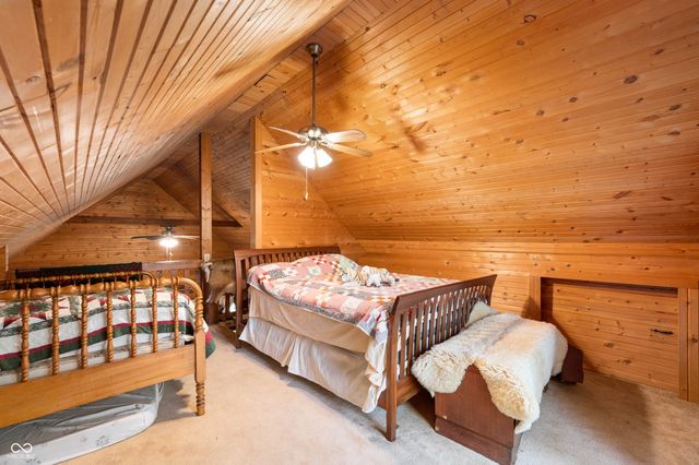 7530 N Base Road, North Vernon, IN 47265