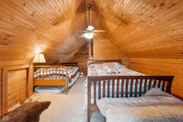 7530 N Base Road, North Vernon, IN 47265