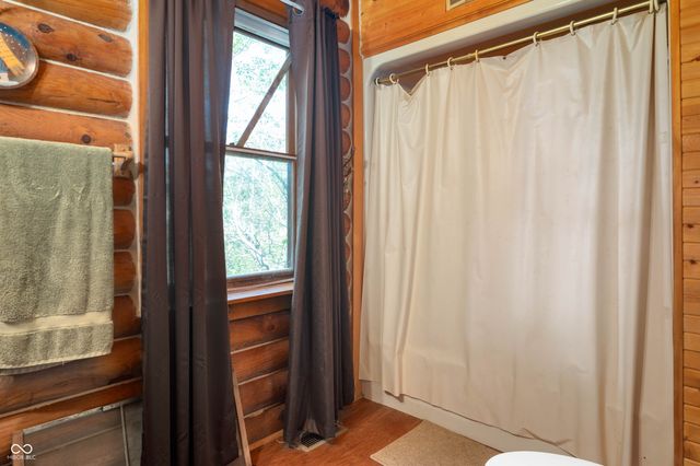 7530 N Base Road, North Vernon, IN 47265