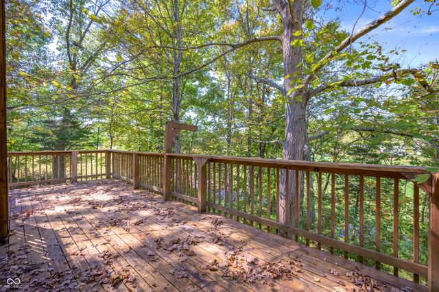 7530 N Base Road, North Vernon, IN 47265