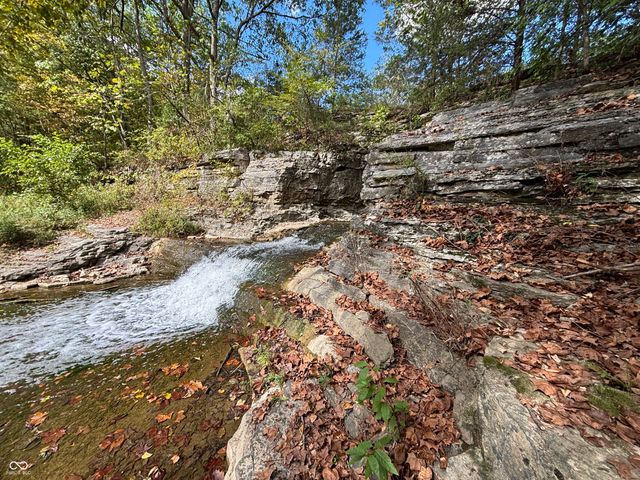 7530 N Base Road, North Vernon, IN 47265