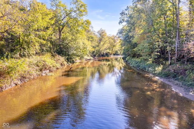 7530 N Base Road, North Vernon, IN 47265