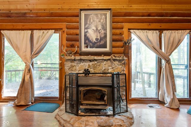 7530 N Base Road, North Vernon, IN 47265