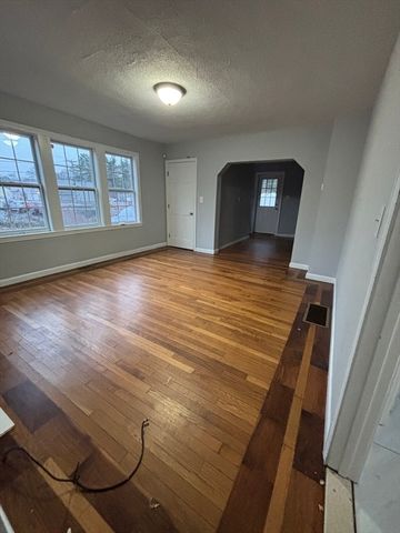 2230 Cranberry Hwy 1, Wareham, MA 02576