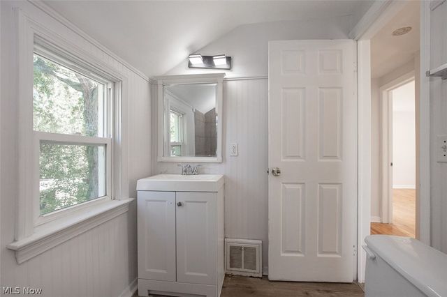 4521 Lilac Road, South Euclid, OH 44121