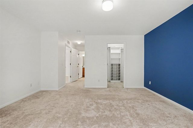 951 Addington Lane 135, Ann Arbor, MI 48108