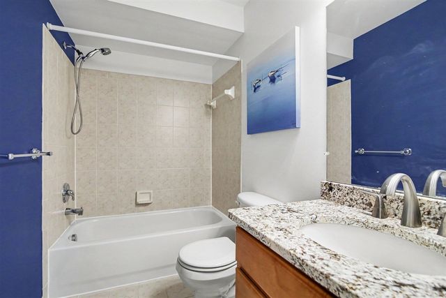 951 Addington Lane 135, Ann Arbor, MI 48108