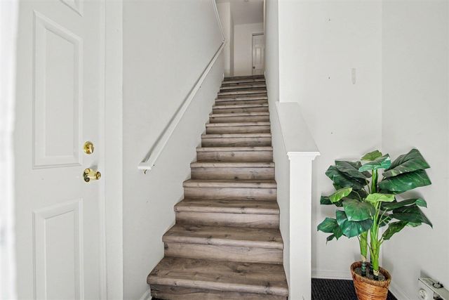 951 Addington Lane 135, Ann Arbor, MI 48108