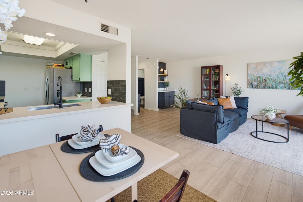 4330 N 5th Avenue 215, Phoenix, AZ 85013 — photo 5
