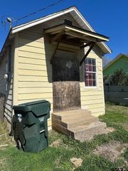 1009 Fields, Tyler, TX 75709