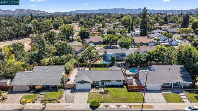 1320 Hookston Rd, Concord, CA 94518