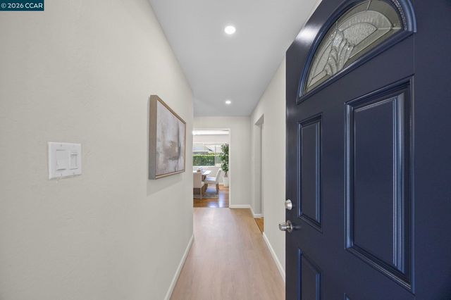 1320 Hookston Rd, Concord, CA 94518