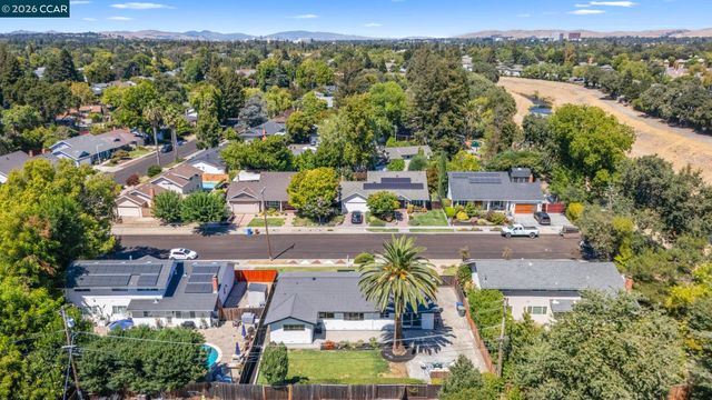 1320 Hookston Rd, Concord, CA 94518