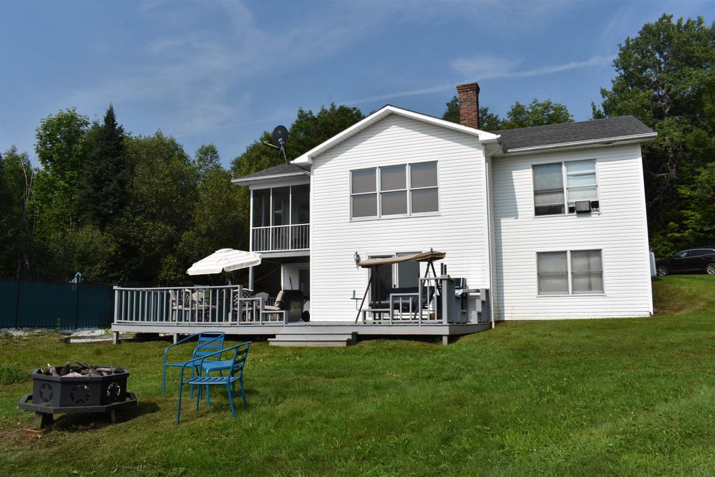162 Stephenson Heights, Irasburg, VT 05845