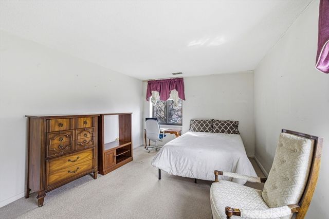 1002 Paradise Rd 3P, Swampscott, MA 01907