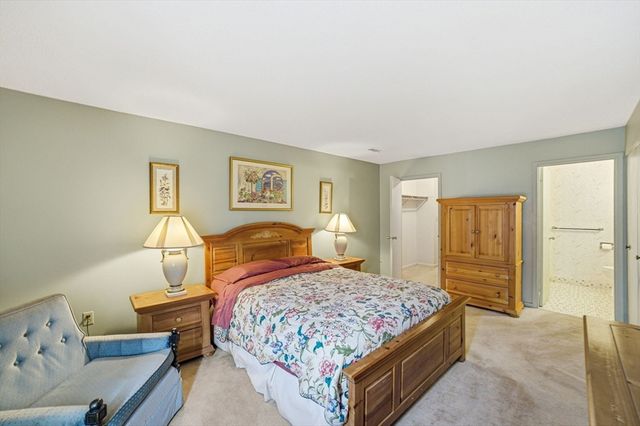 1002 Paradise Rd 3P, Swampscott, MA 01907