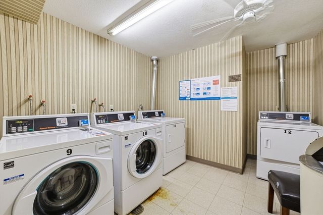 1002 Paradise Rd 3P, Swampscott, MA 01907