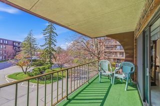 1002 Paradise Rd 3P, Swampscott, MA 01907