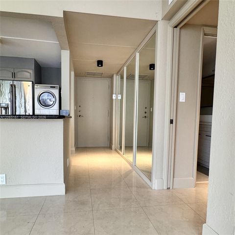 1901 Brickell Ave B512, Miami, FL 33129