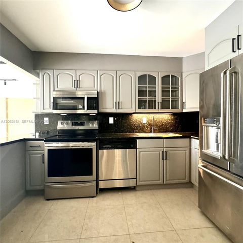 1901 Brickell Ave B512, Miami, FL 33129