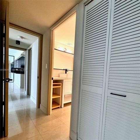 1901 Brickell Ave B512, Miami, FL 33129