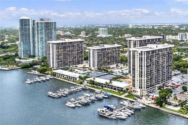 1901 Brickell Ave B512, Miami, FL 33129
