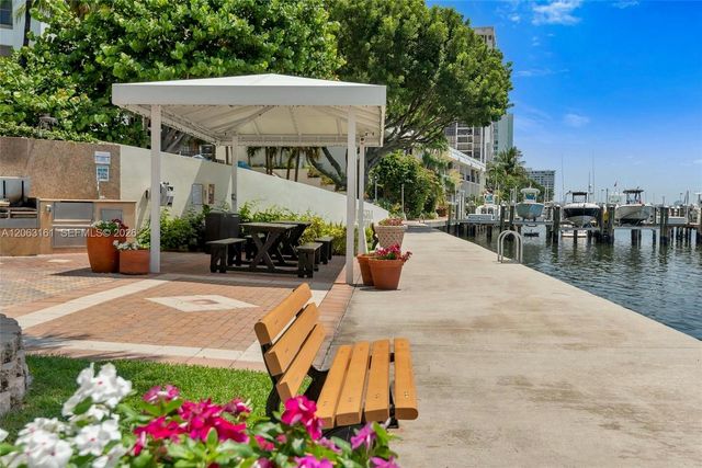 1901 Brickell Ave B512, Miami, FL 33129