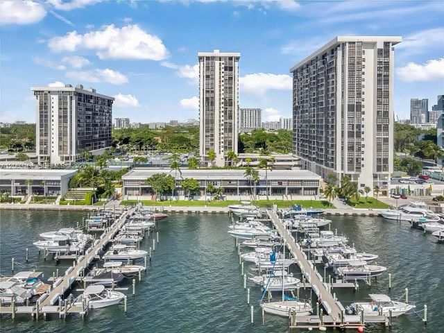 1901 Brickell Ave B512, Miami, FL 33129