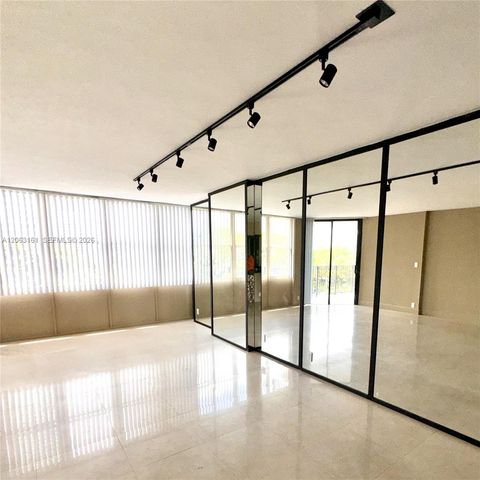 1901 Brickell Ave B512, Miami, FL 33129