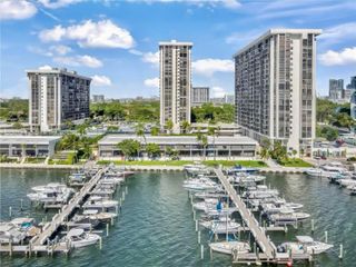 1901 Brickell Ave B512, Miami, FL 33129