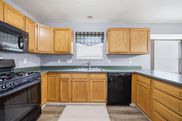 2037 Bluestem Drive, Burlington, KY 41005