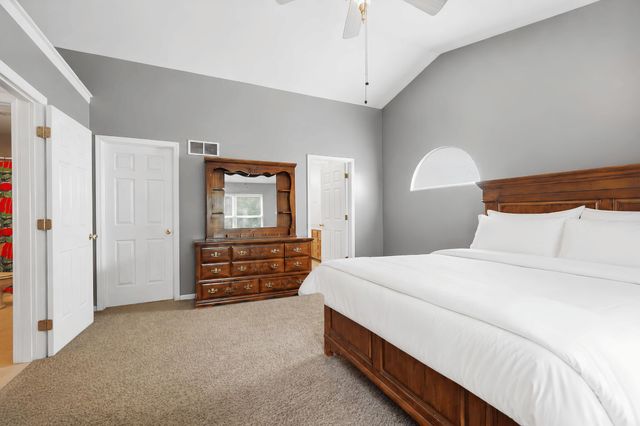 2037 Bluestem Drive, Burlington, KY 41005