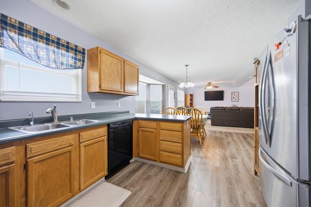 2037 Bluestem Drive, Burlington, KY 41005