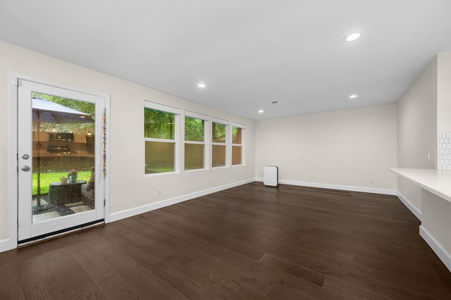 823 Walnut Creek DR, Austin, TX 78753