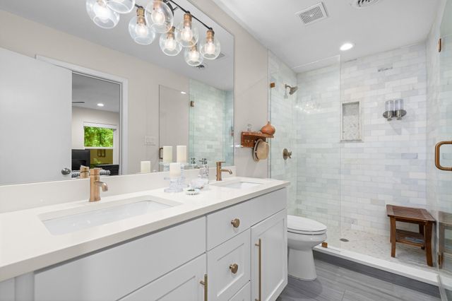 823 Walnut Creek DR, Austin, TX 78753