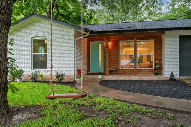 823 Walnut Creek DR, Austin, TX 78753