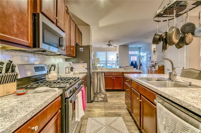 7541 Luminary DR, Williamsburg, VA 23188