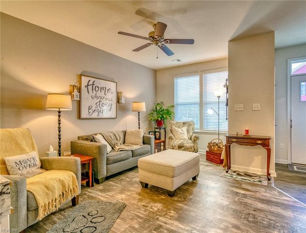 7541 Luminary DR, Williamsburg, VA 23188