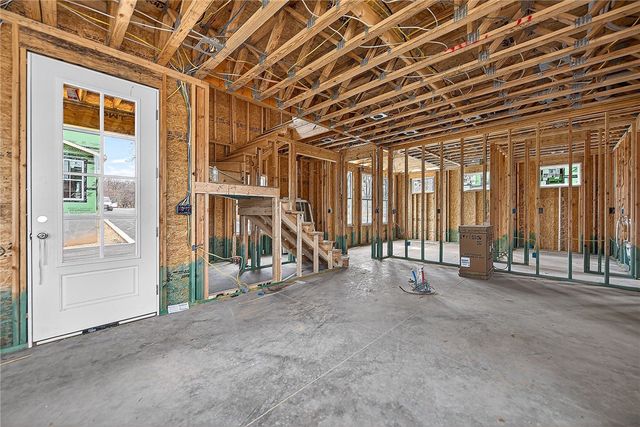 2742 E Black Walnut Circle, Fayetteville, AR 72701