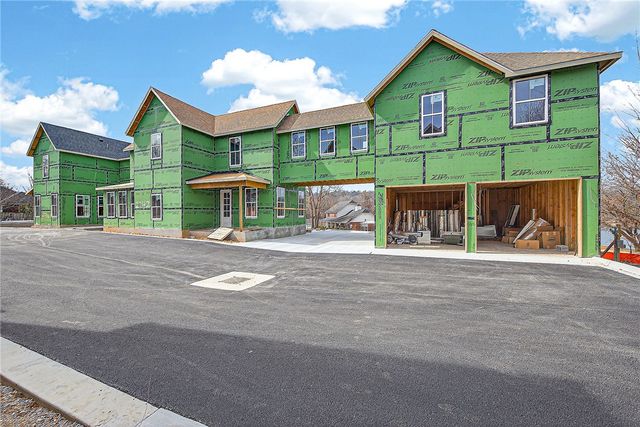 2742 E Black Walnut Circle, Fayetteville, AR 72701