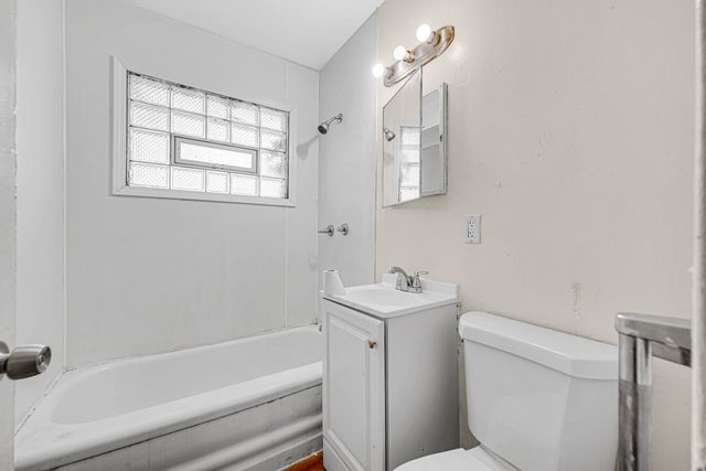 700 E 49th Avenue, Gary, IN 46409