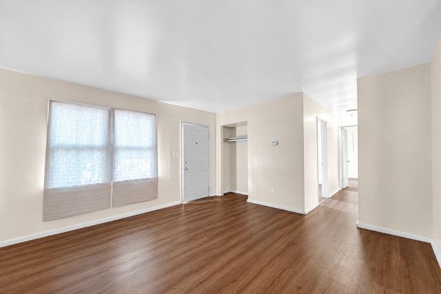 700 E 49th Avenue, Gary, IN 46409