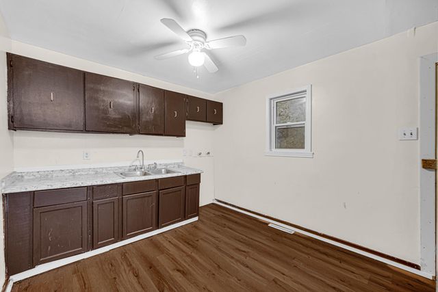700 E 49th Avenue, Gary, IN 46409