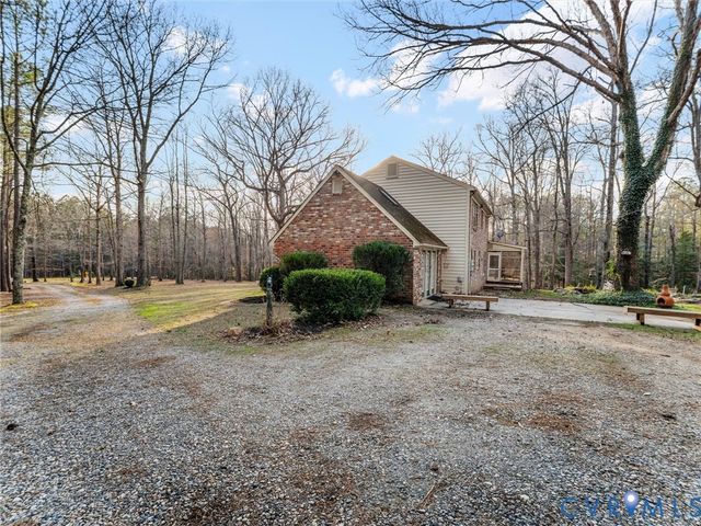 20120 River Rd, Chesterfield, VA 23838